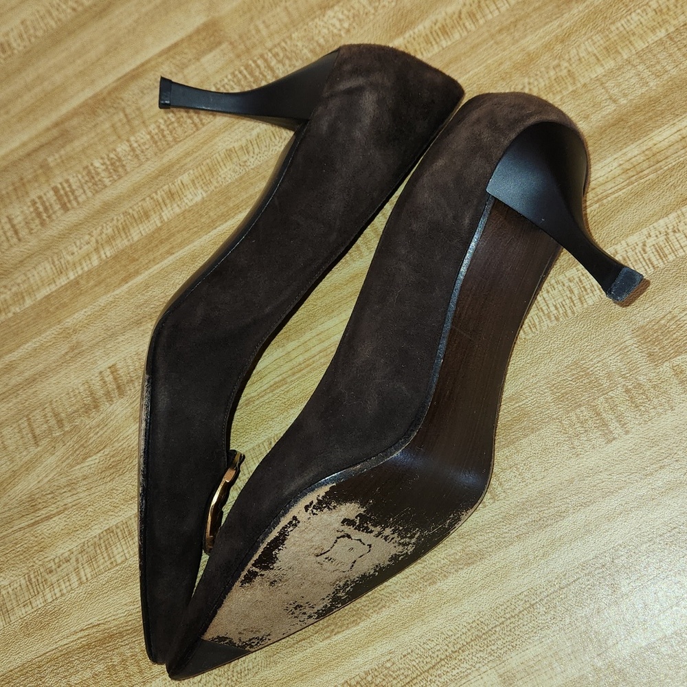 Stuart Weitzman Suede Pumps Pointed Toe, size 10 - Picture 3 of 11